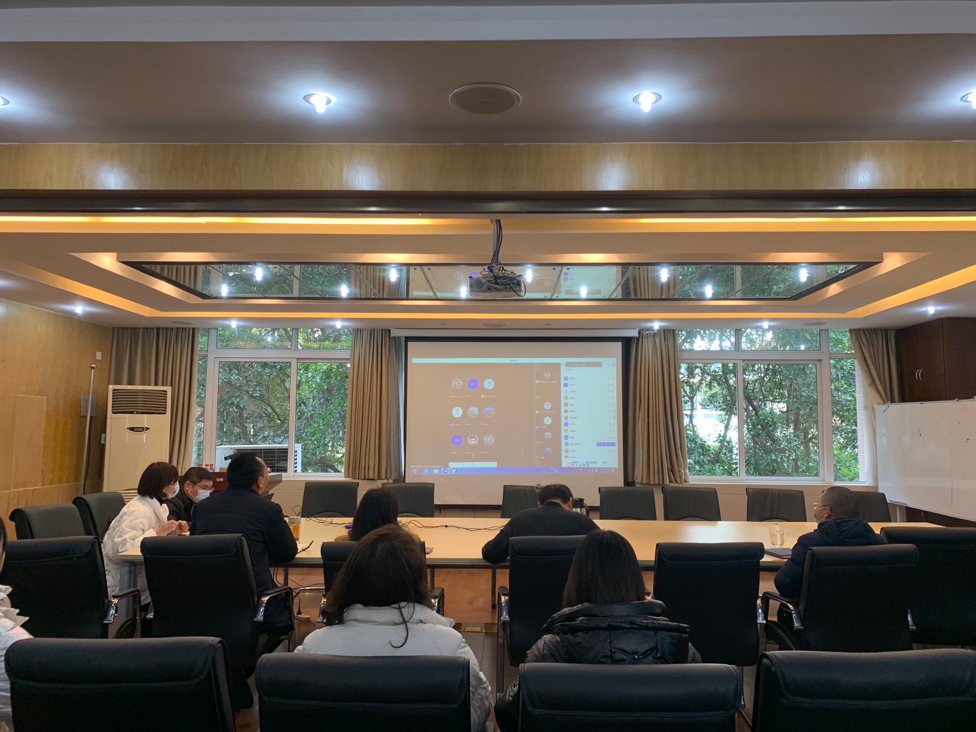 suncitygroup太阳新城召开新学期教职工政治理论学习会