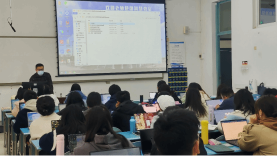 suncitygroup太阳新城开展员工党支部党务工作培训会